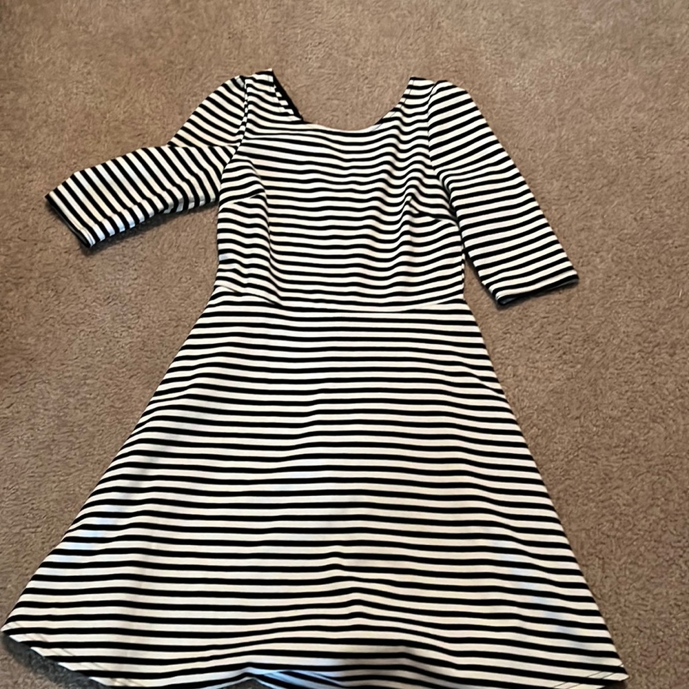Super cute three quarter length striped dress